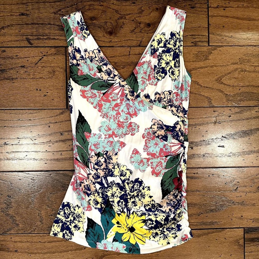 Small CAbi VGUC Bouquet Tank Floral Multi Color Style #305